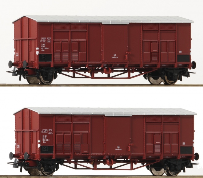 Set of 2 boxcars<br /><a href='images/pictures/Roco/Roco-76164.jpg' target='_blank'>Full size image</a>